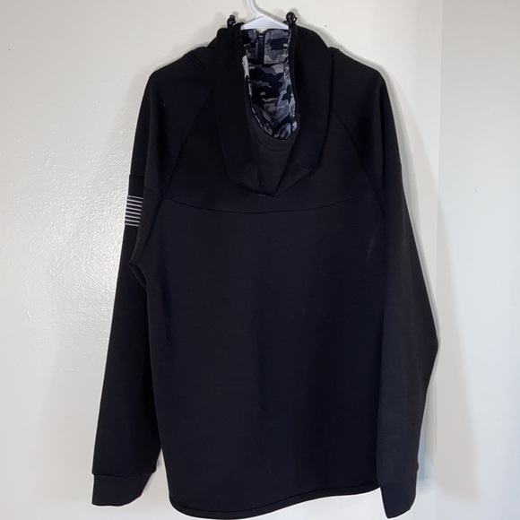 Jacket - Picture 5 of 5